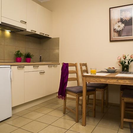 Apartamenty Tww Ochota Varsóvia Exterior foto