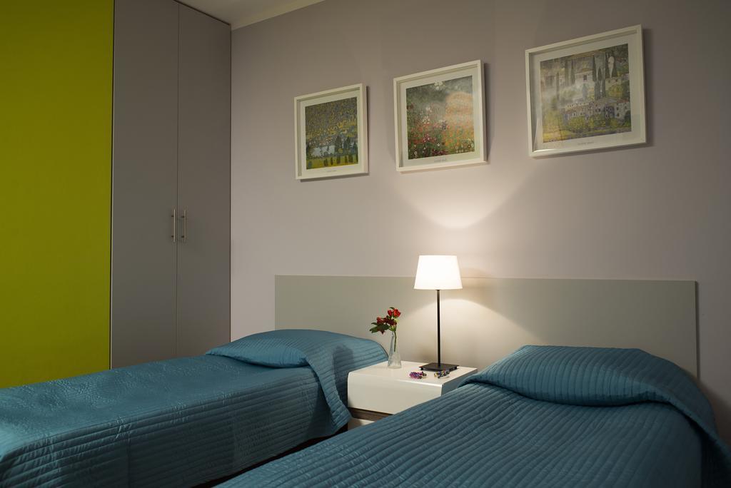 Apartamenty Tww Ochota Varsóvia Quarto foto