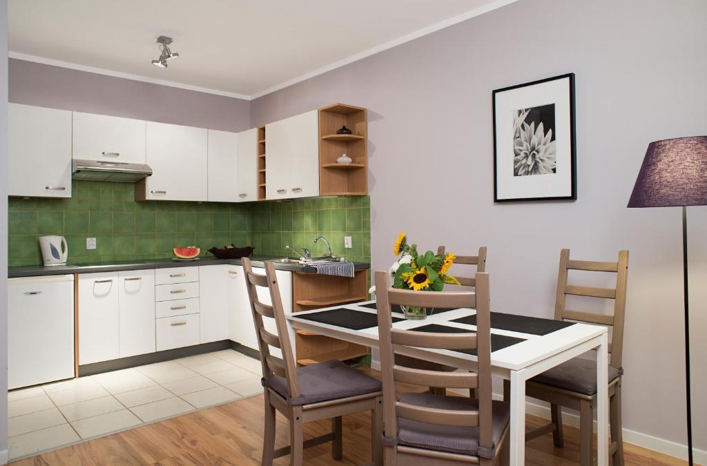 Apartamenty Tww Ochota Varsóvia Quarto foto